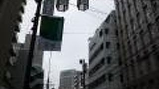 お洒落なお店が点在する通り