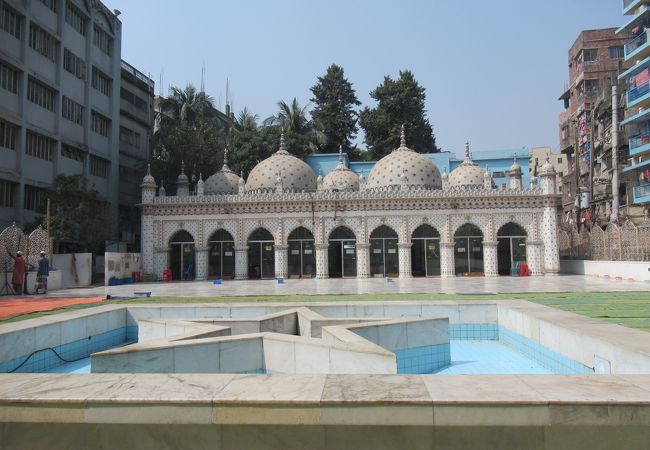 キラキラ可愛らしいモスク