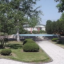 噴水くらいは噴き出ていてほしいなぁ