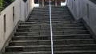 2階に拝殿がありました