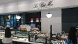 日比谷シャンテのベイカリーショップ