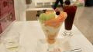 フルーツショップ