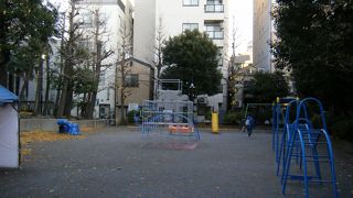 遊具があります