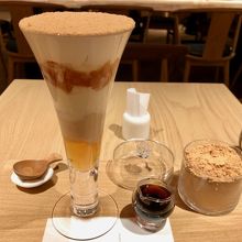 焦がしきな粉パフェ