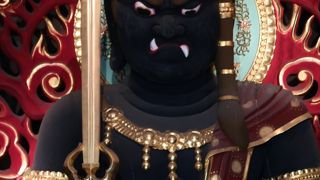 木造では日本最大級の厄除大不動像が祀られていめす