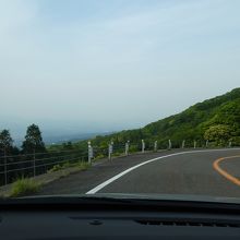 えびの市方面へ降りる道