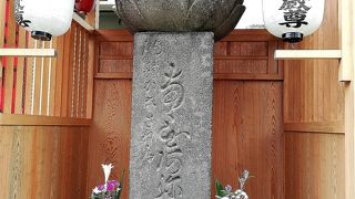 鎌倉への道と金沢への道の分岐点　道標のお地蔵様