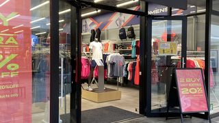 Coach Factory 三井アウトレットパーク幕張店 クチコミ アクセス 営業時間 幕張 フォートラベル Coach Factory 三井アウトレットパーク幕張店 クチコミ アクセス 営業時間 幕張 フォートラベル
