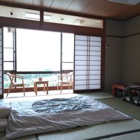 天竜川眺望12畳和室です。