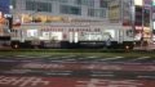 警察系のちんちん電車は珍しい　パトトラム？