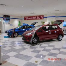 トヨタ車の展示