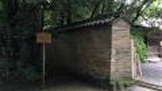 日本三大土塀の一つ。