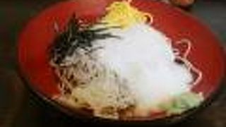 つるや　冷やしとろろそば