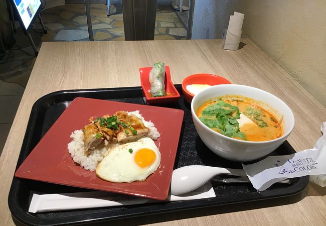 アジア料理が楽しめます