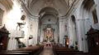 マリア サンティッシマ ディ ロベレト教会