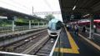 特急でもゆっくり走ります