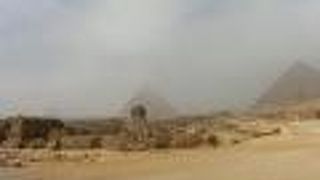 ギザの大ピラミッド、クフ王とカフラー王で満足