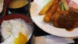 喫煙可能な喫茶店。