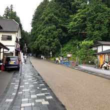 二荒山神社への道！