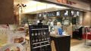 お弁当も販売中