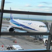 他のカードラウンジより空いてる！