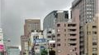 お茶の水の駅前の橋のひとつ