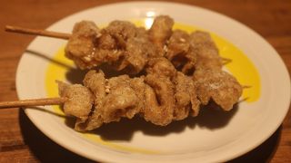 新橋駅ＳＬ口のガード下