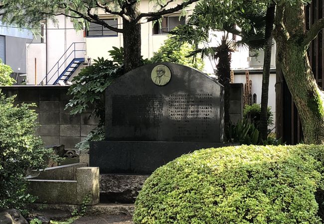 青山の善光寺にある