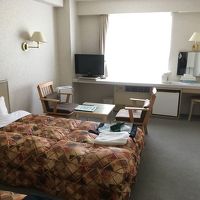 部屋(ツインルーム)の様子。