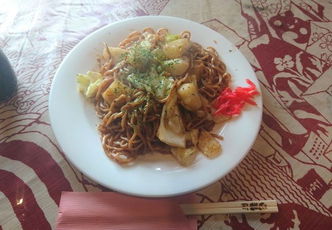 ジャガイモ入り焼きそばがオススメ