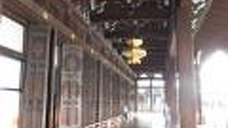 その巨大さに圧倒されます。