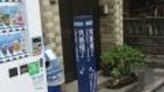 昔を偲ぶ神楽坂の小路のひとつ