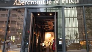 アバクロンビー&フィッチ 銀座店