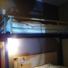 二階たてベット