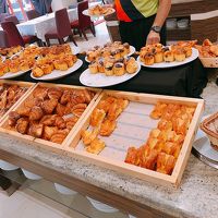 パンもたくさんの種類から選べます