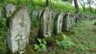 糸魚川から松本に至る「塩の道」のハイライトともいうべき石仏群