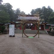 塩竃神社と同じエリアにあります。