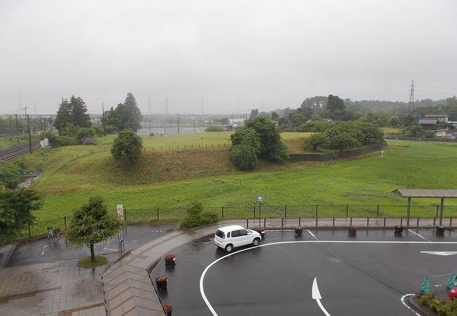 JR国府多賀城駅前にあります。