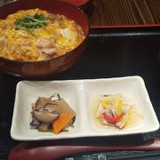 おでんの名店で食べる親子丼ランチ