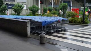 入間のアウトレット