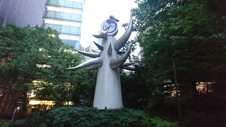 独特なデザインの時計台