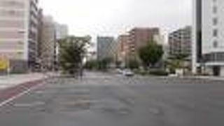 仙台駅東口から東に延びる大通りです。