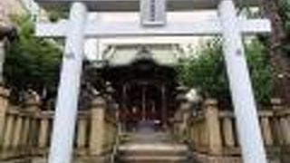 こんな所に神社があるとは