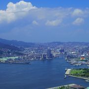 夏に歩くとキツイ鍋冠山公園