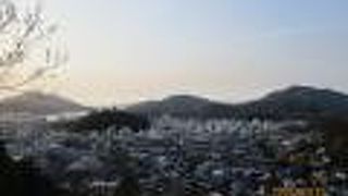 宇和島城と市街を一望できるビュースポット