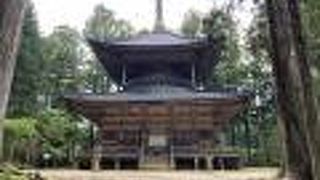 レトロ感のある塔