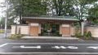 仙台駅から南東の新寺エリアにあります。