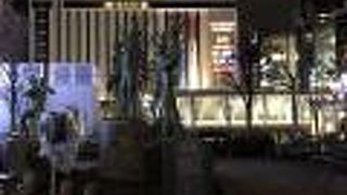 札幌駅南口広場にある。