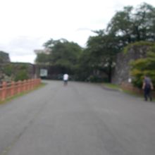 南門からの様子です。