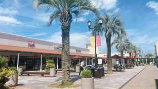 広くてお店も豊富